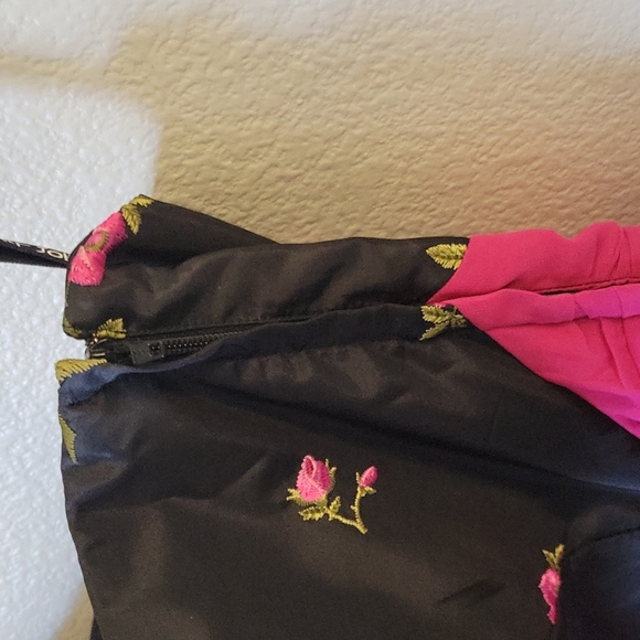 Betsey Johnson Evening embroidered floral dress size 10 - Picture 6 of 7